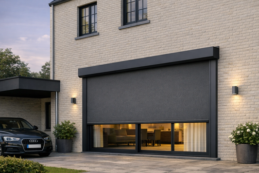 Elektrisch Bediend Screen 1.25m x 1.25m - Huismerk Motor Kabeluitgang Links - RAL 7016 Antraciet met 5% doorzichtig antraciet doek