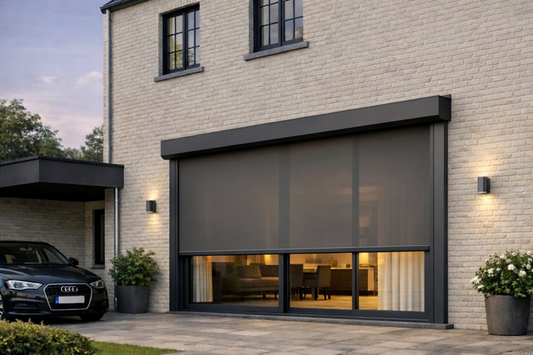 Elektrisch Bediend Screen 1.25m x 1.25m - Huismerk Motor Kabeluitgang Links - RAL 7011 IJzergrijs met 5% doorzichtig grijs doek